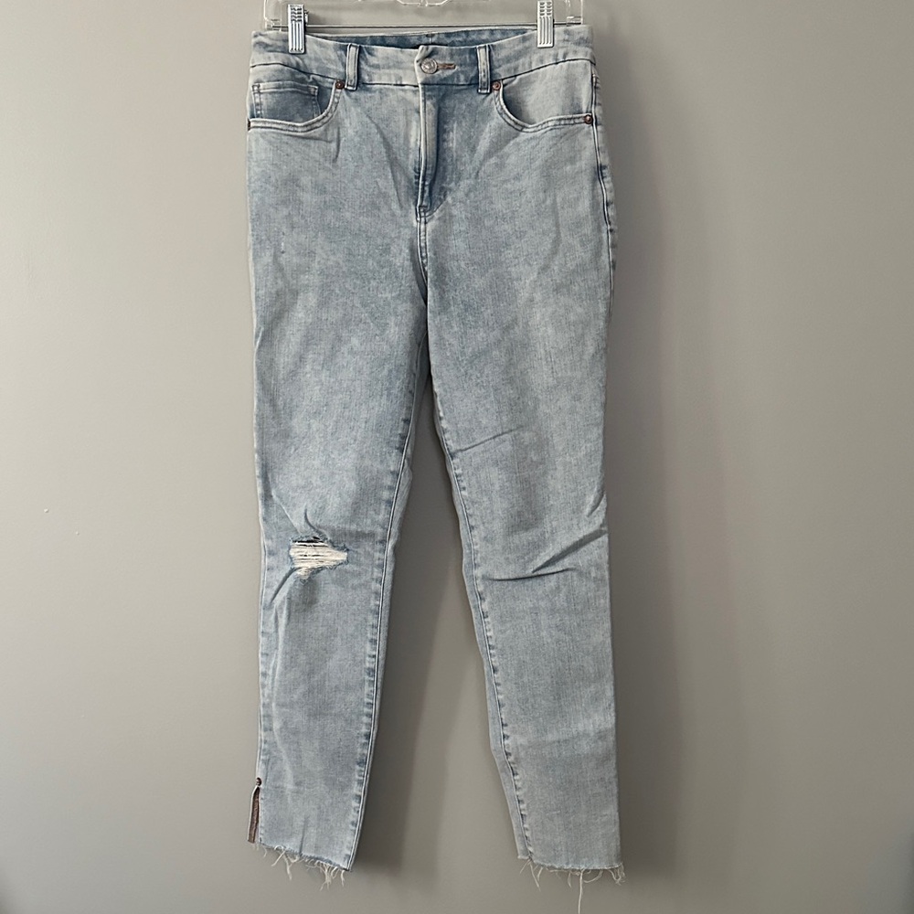 Express Skinny High rise 4-way Hyper Stretch Light Blue Distressed Jean Medium